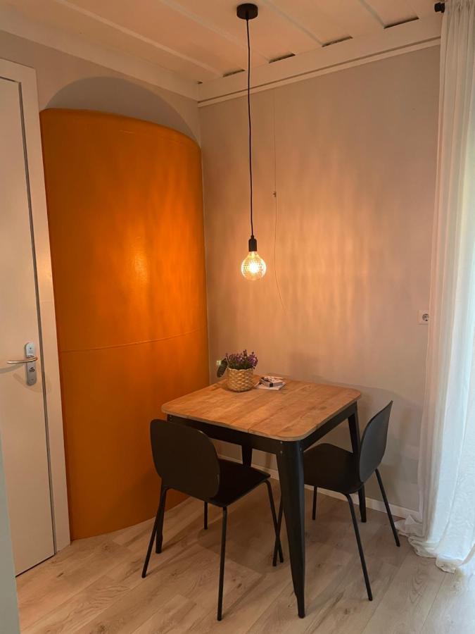 Tiny-House Van Zeecontainers Bij Het Bos Oranjewoud Ngoại thất bức ảnh