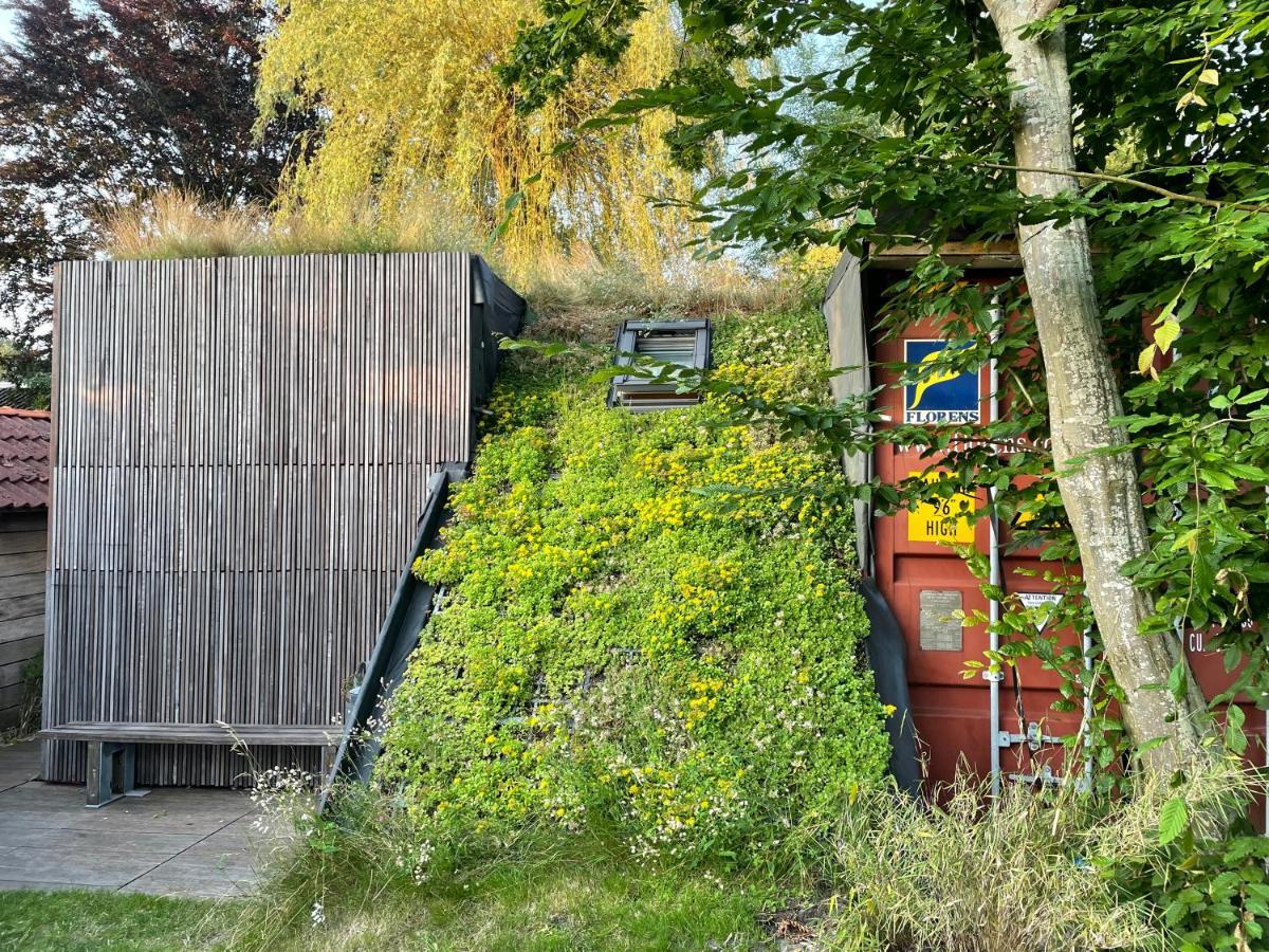 Tiny-House Van Zeecontainers Bij Het Bos Oranjewoud Ngoại thất bức ảnh